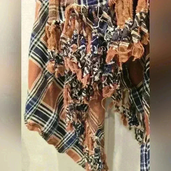 En Creme Blanket Style Fringe Trim Wraparound - Picture 3 of 6